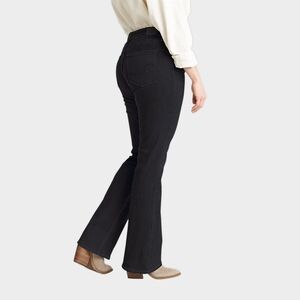 LEVIS Signature Black Mid Rise Bootcut Jeans NWT